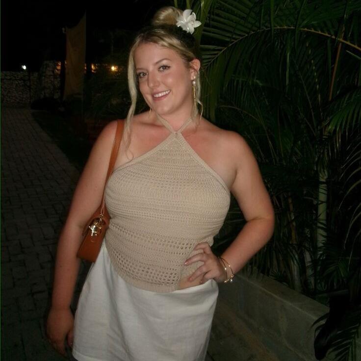 Ellie Brown 