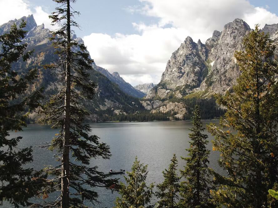Picture of Jenny Lake Trailhead