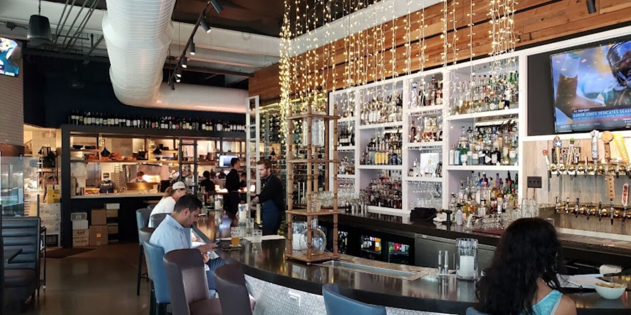 Picture of Fielding's Local Kitchen + Bar 