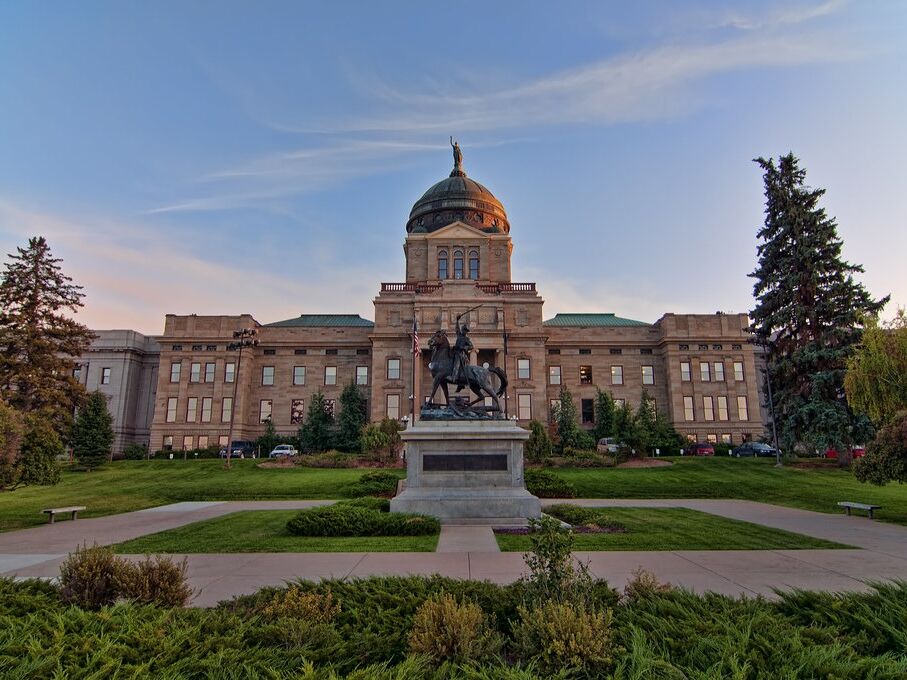 Picture of Montana State Capitol