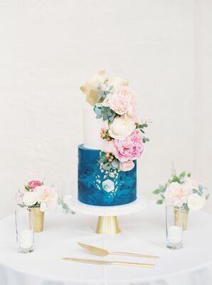 Blue Wedding Cake at Villa Montalvo at the Montalvo Arts Center in Saratoga, California