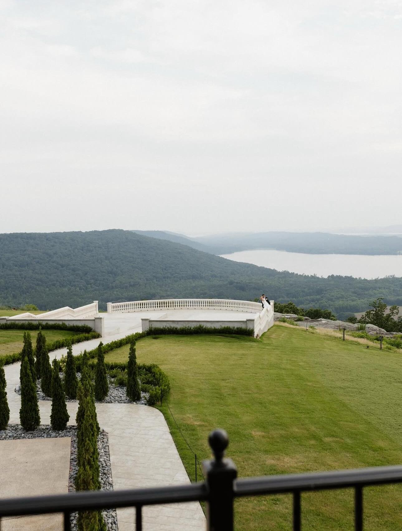 Picture of Wedding Venue: Stone Haven