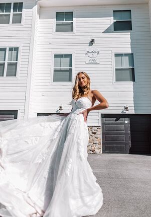 Essense of Australia D2752 A-Line Wedding Dress