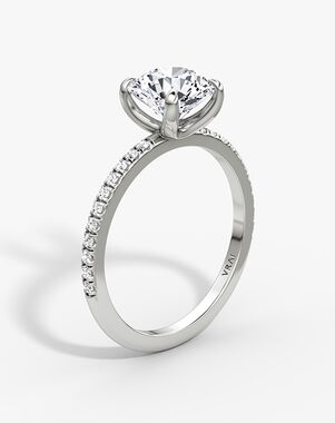 VRAI Classic Round Cut Engagement Ring