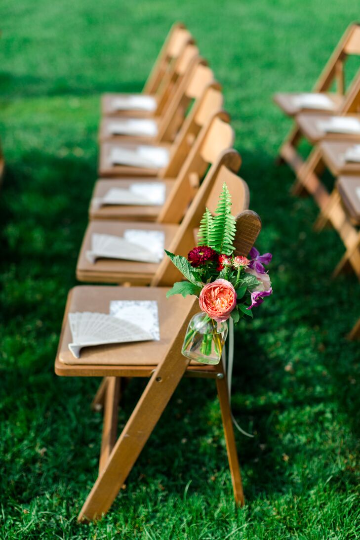 Simple Garden Rose and Fern Aisle Decor