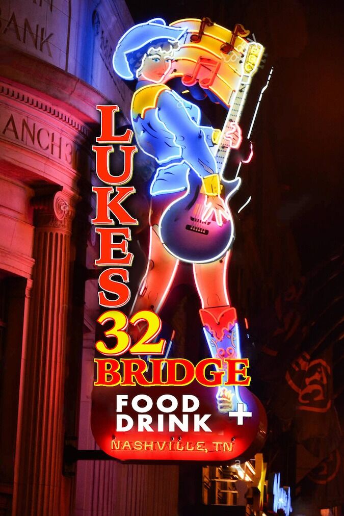 Picture of Luke Bryan's 32 Bridge