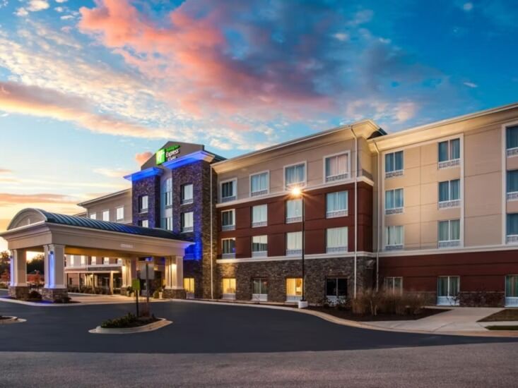 Picture of Holiday Inn Express & Suites