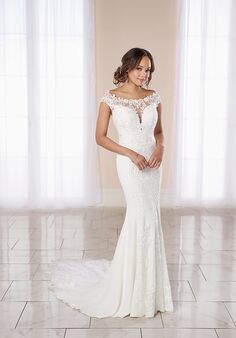 Stella York 7066 Fit-and-Flare Wedding Dress