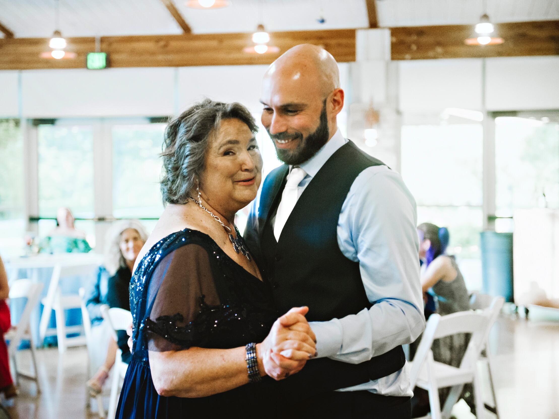 Picture of Groom and Mother of the Groom Dance