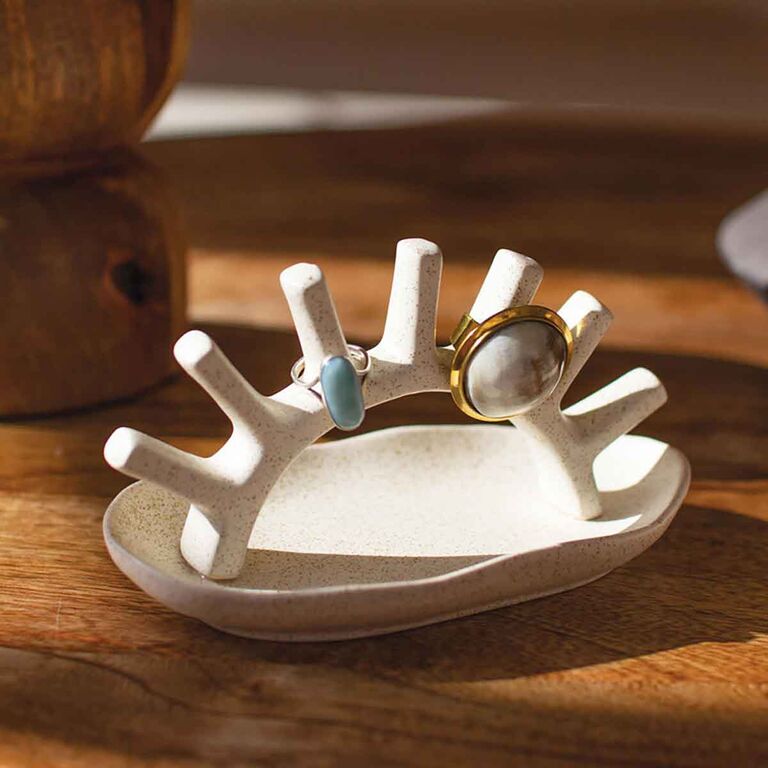 White sun engagement ring dish 