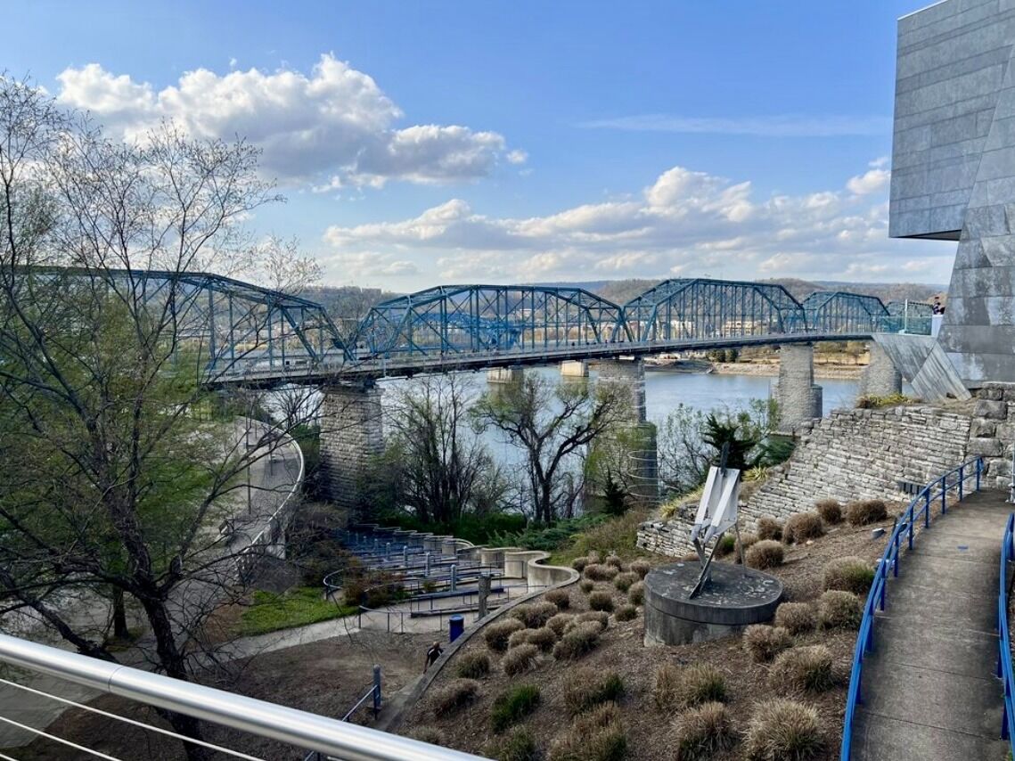 Picture of Walnut Street Bridge