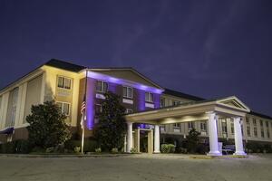 Picture of Holiday Inn Express Hotel & Suites Oxford