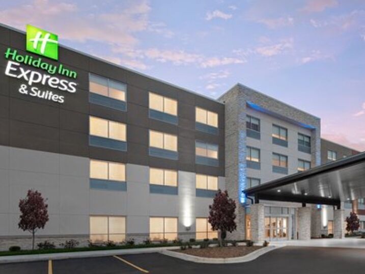 Picture of Holiday Inn Express & Suites Elkhorn - Lake Geneva Area, an IHG Hotel