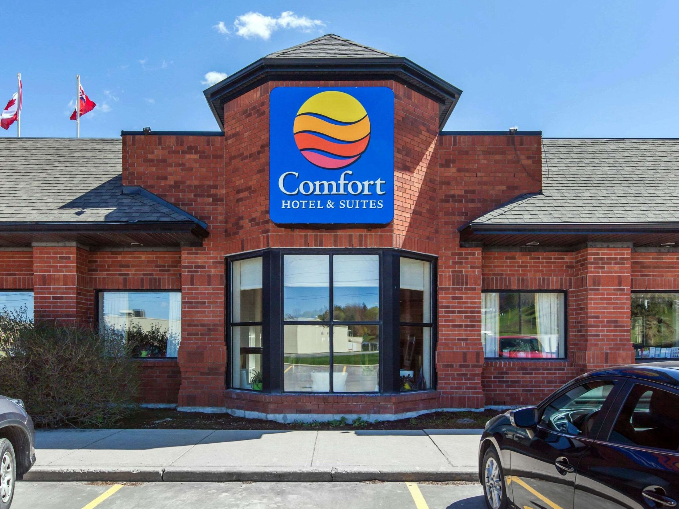 Picture of Comfort Hotel & Suites