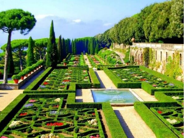 Picture of Palazzo Papale e Giardini Pontifici Castel Gandolfo