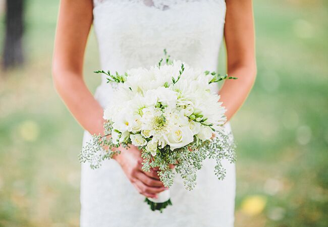 white bridal bouquet with eucalyptus |<img class=