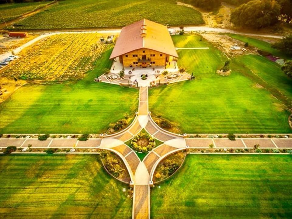 Picture of Grand Island Vineyards