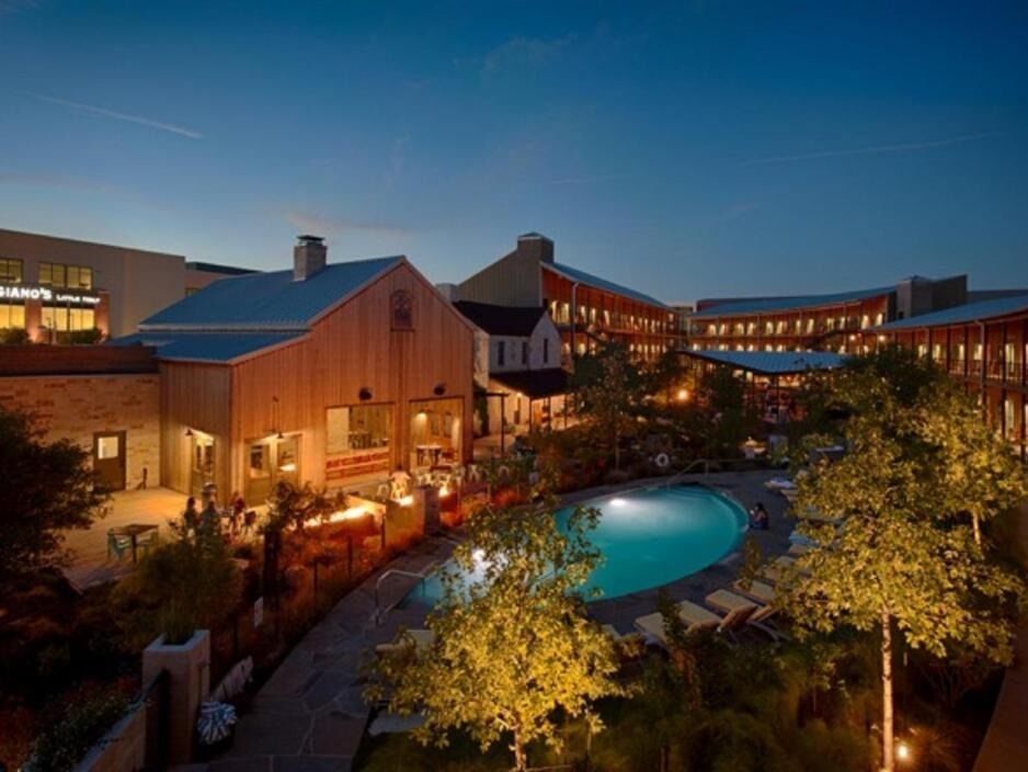 Picture of Lone Star Court