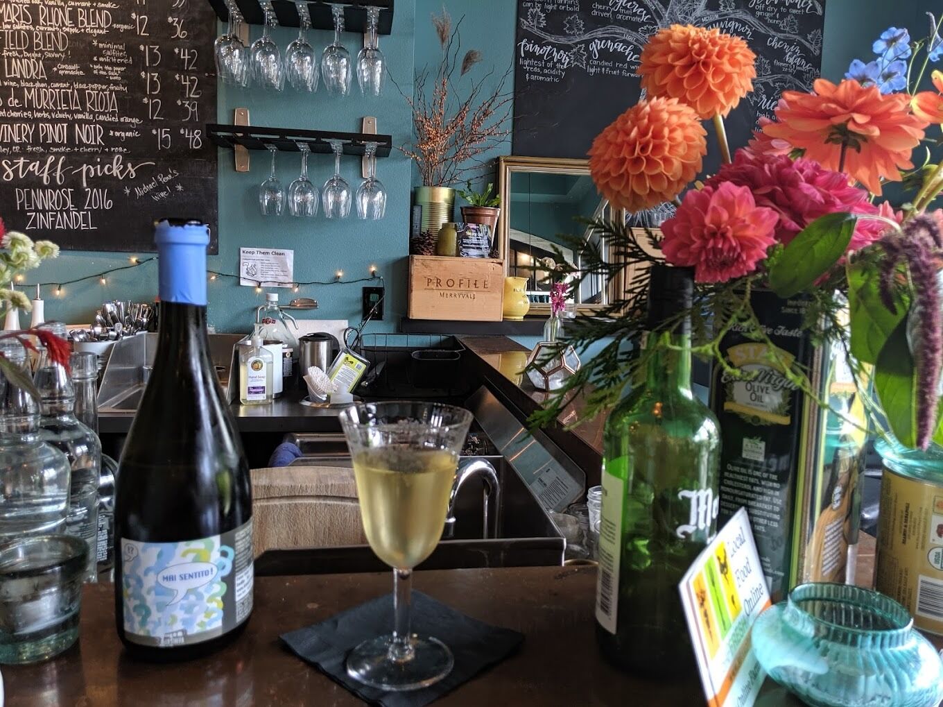 Picture of Earth & Vine Wine Bar