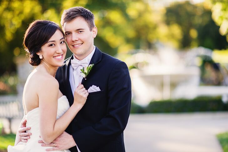 Loving the gold and blush ballroom at the Hilton President Kansas City in Kansas City, Missouri, Christine Kim (25 and a pharmacist) and Keith Richard