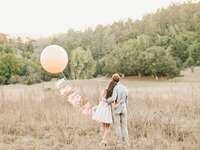 camera shy couples wedding pictures