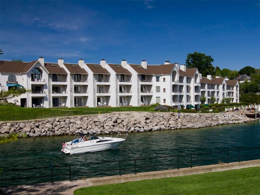Picture of Edgewater Inn