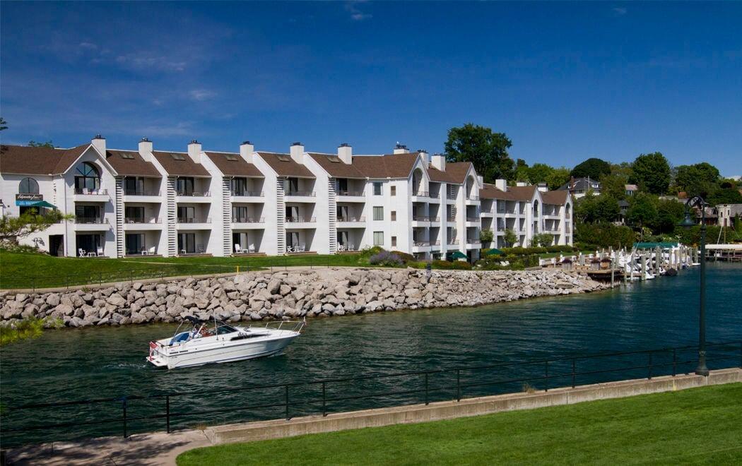 Picture of Edgewater Inn
