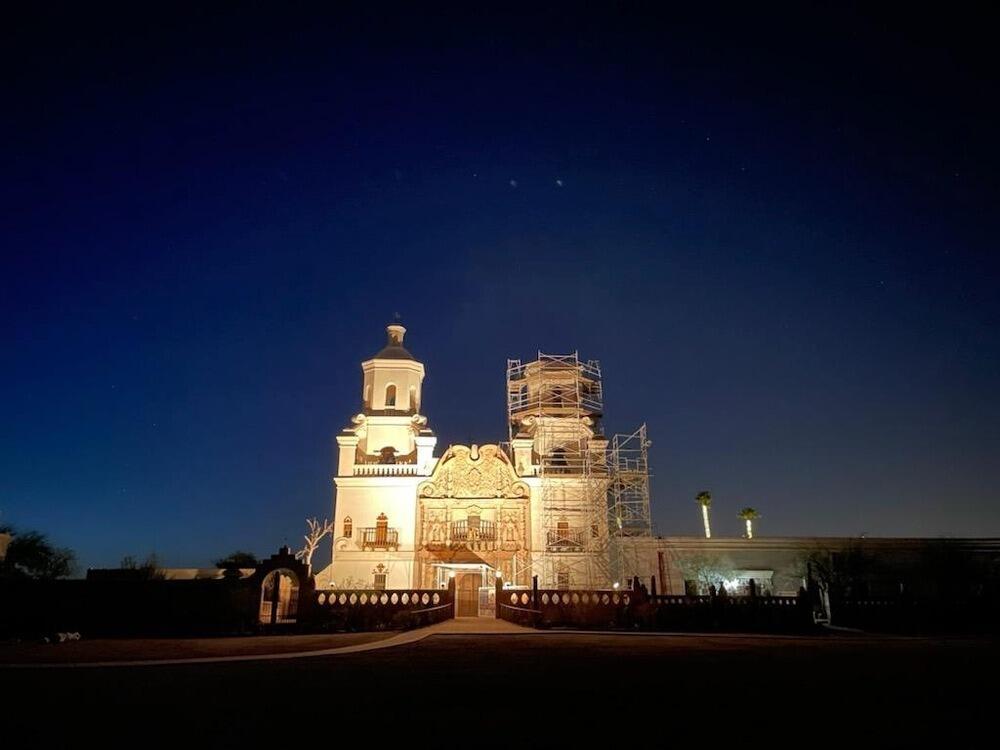 Picture of San Xavier del Bac Mission