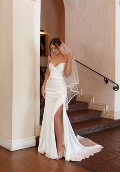 Essense of Australia D4034 Column Wedding Dress