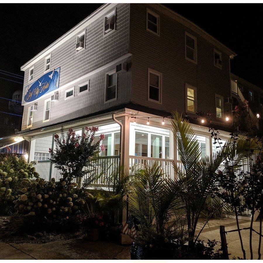 Picture of Surf City Hotel