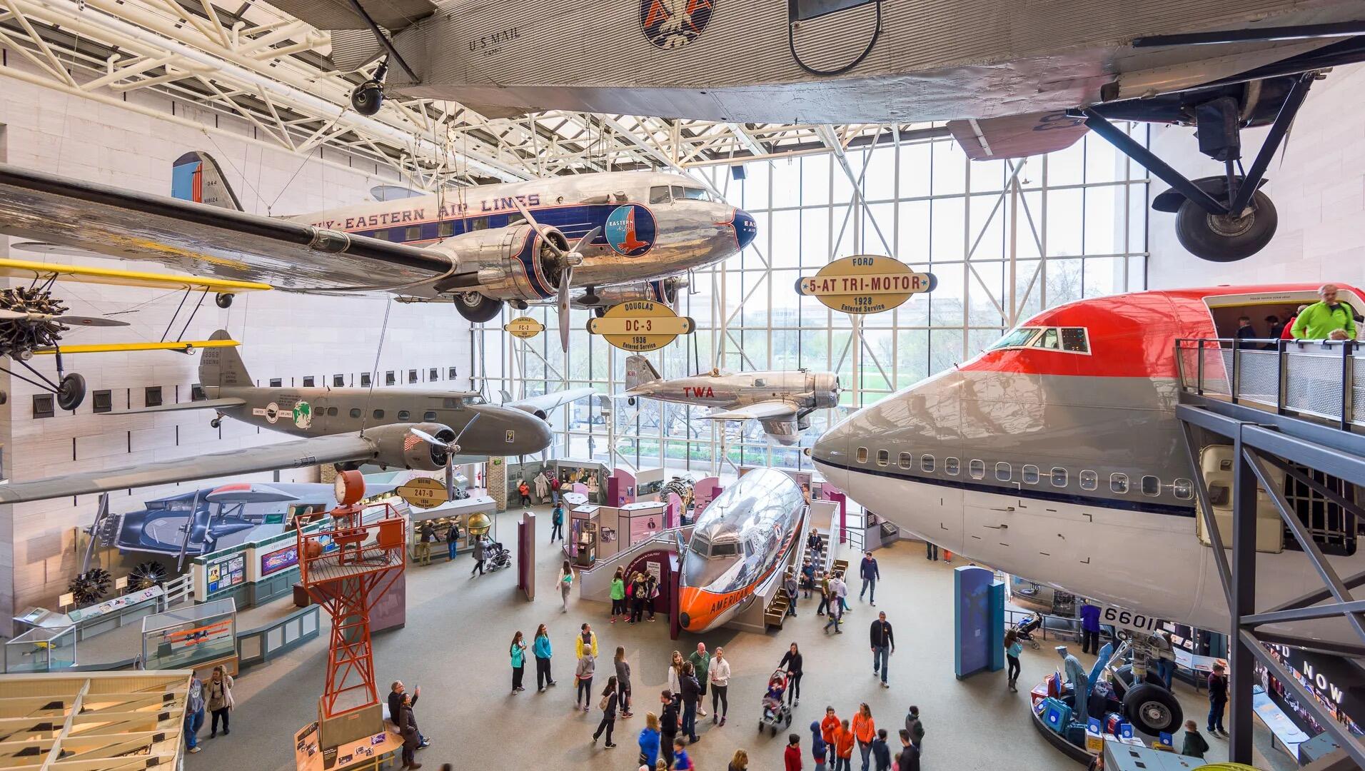 Picture of Smithsonian National Air and Space Museum