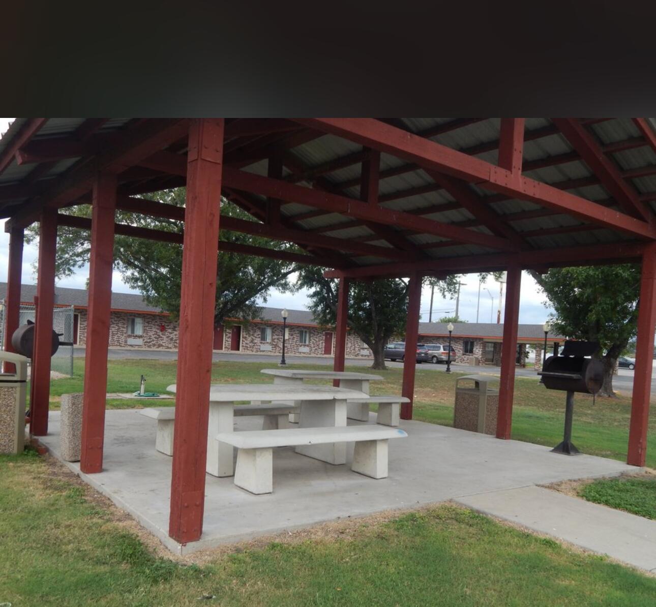 Picture of Regency Inn Hondo