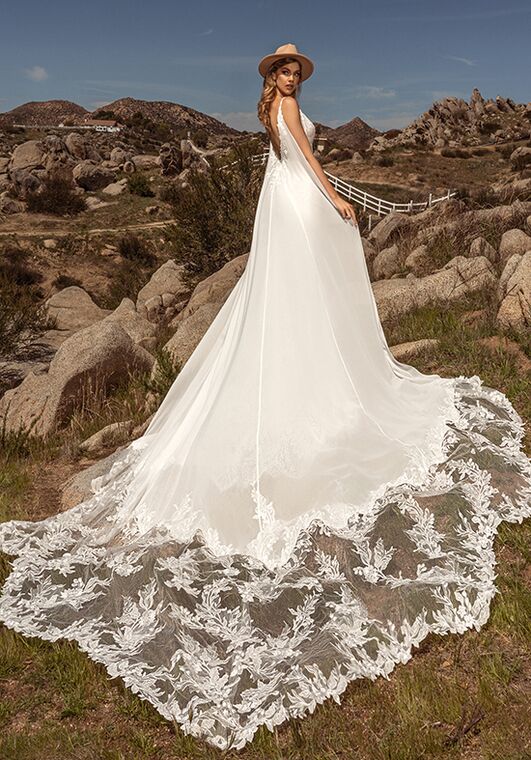 IVOIRE by KITTY CHEN ODESSA, V2203 Sheath Wedding Dress - 6