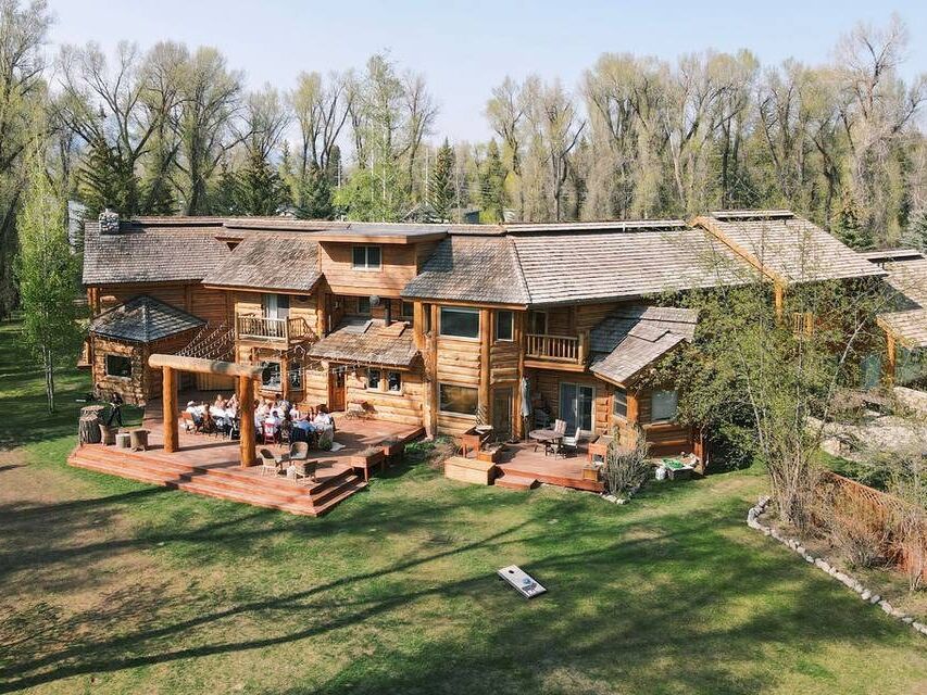 Picture of Bentwood Inn