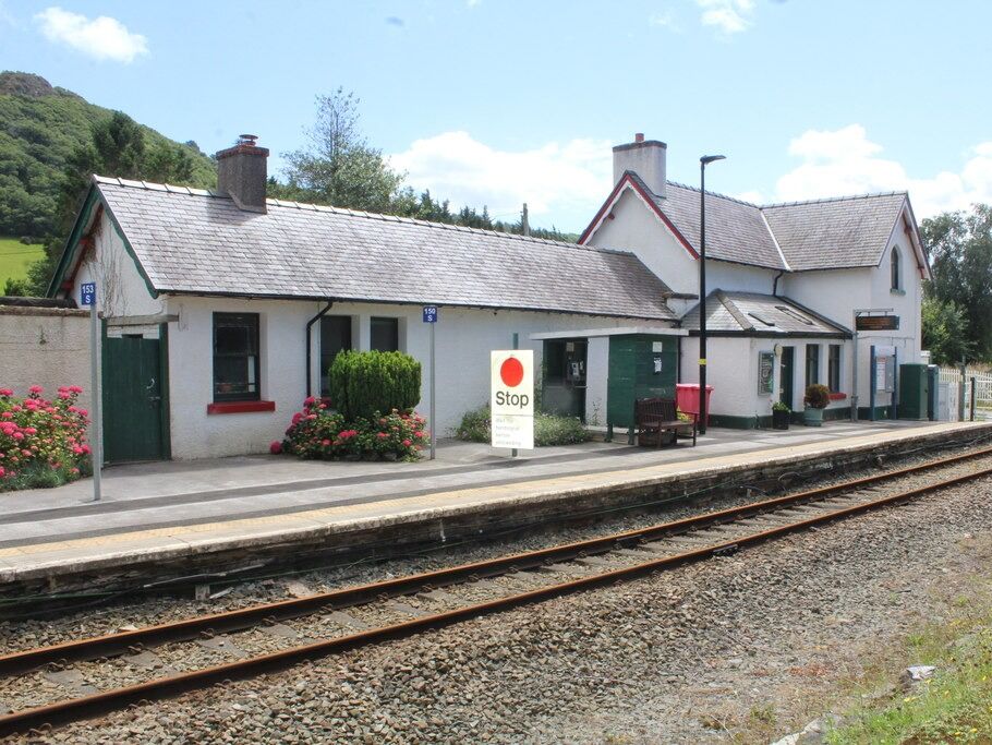 Picture of Tal Y Cafn Station