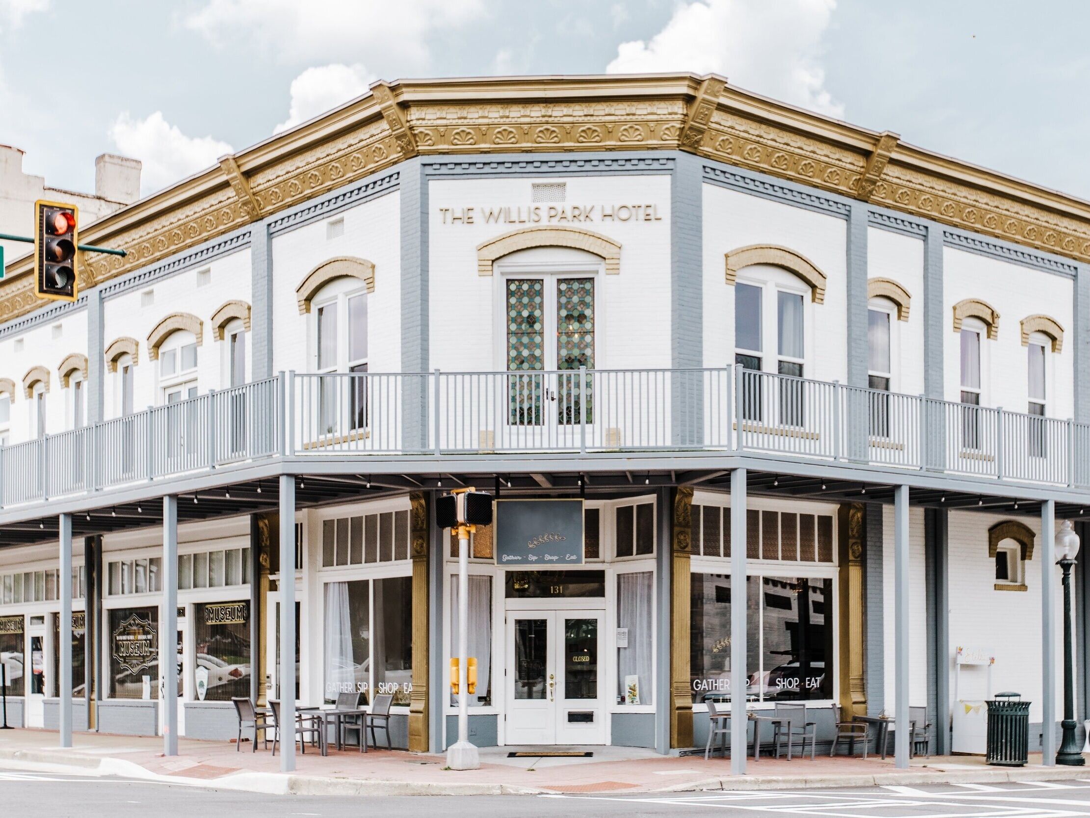 Picture of The Willis Park Hotel