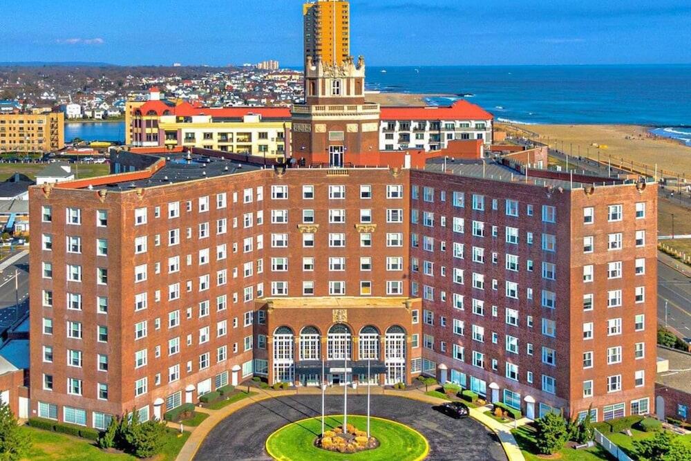Picture of Berkeley Oceanfront Hotel