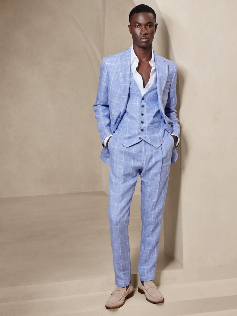 Light blue linen suit by Banana Republic. 