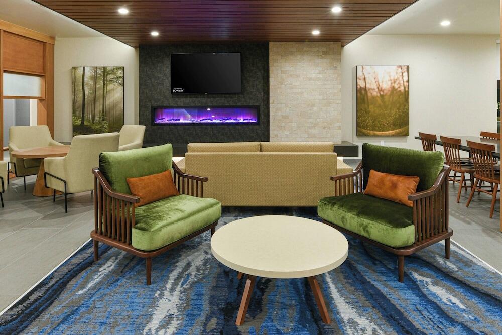 Picture of Fairfield Inn & Suites by Marriott Moorpark Ventura County