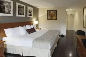 Picture of Hearthstone Inn Sydney