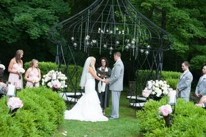 Outdoor Grass Ceremony at Lord Thompson Manor