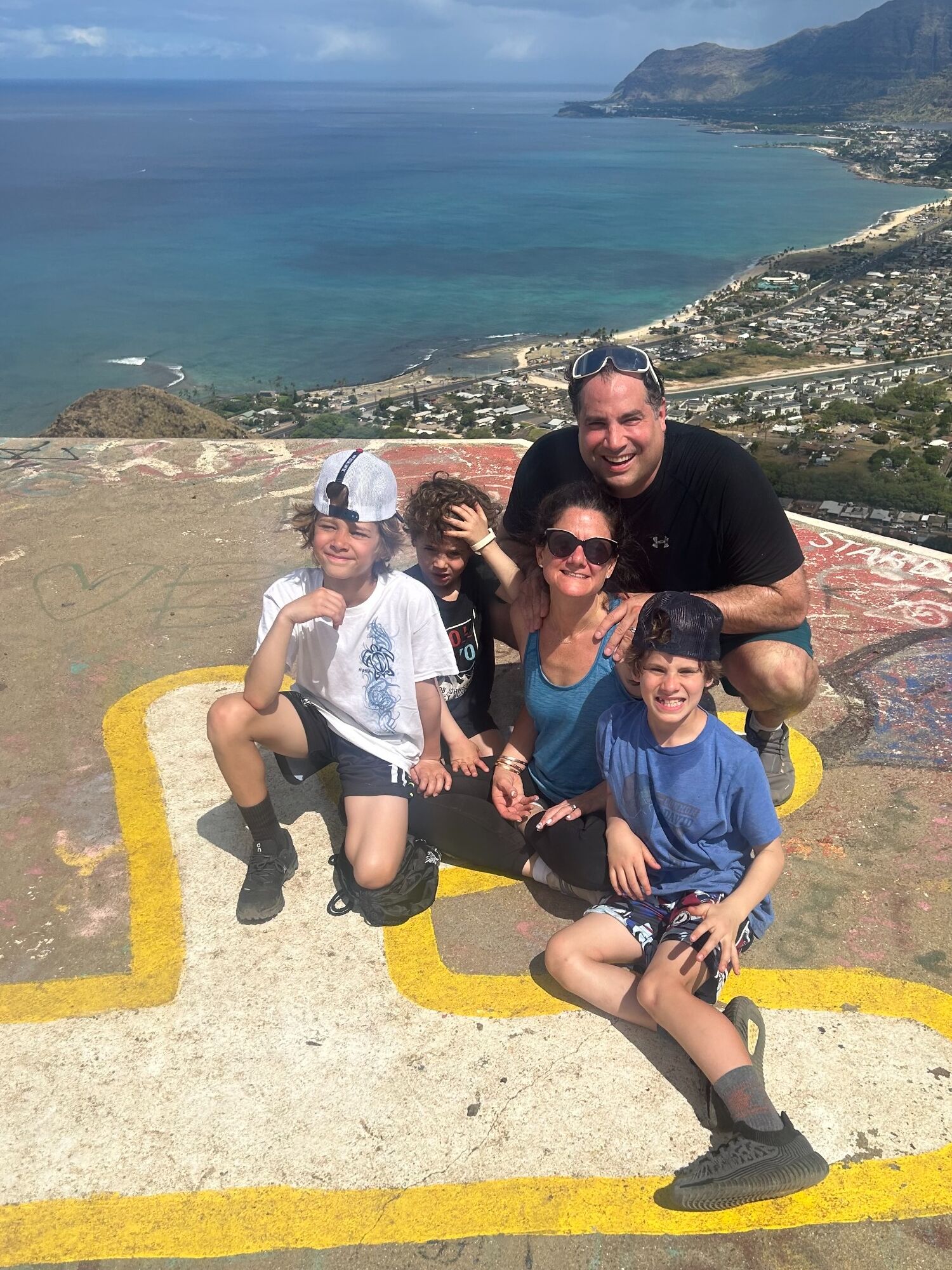 Picture of Jiliian, Paul, Max, Avi and Judah Mann