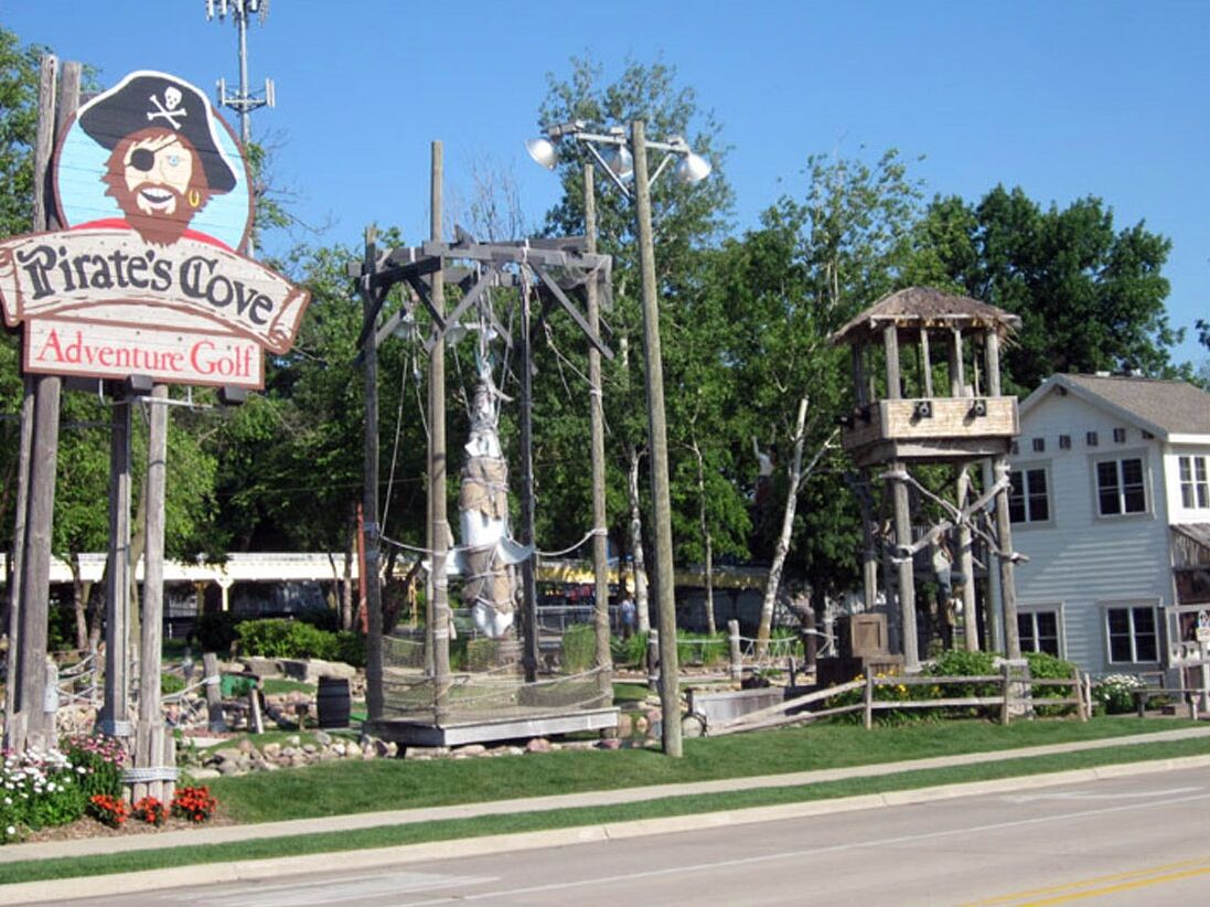Picture of Pirate's Cove Adventure Golf