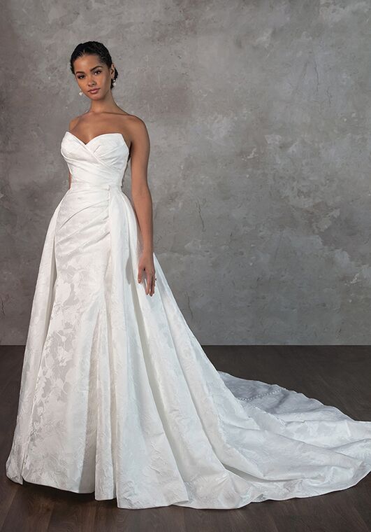 Essense of Australia D4300 Fit-and-Flare Wedding Dress - 7