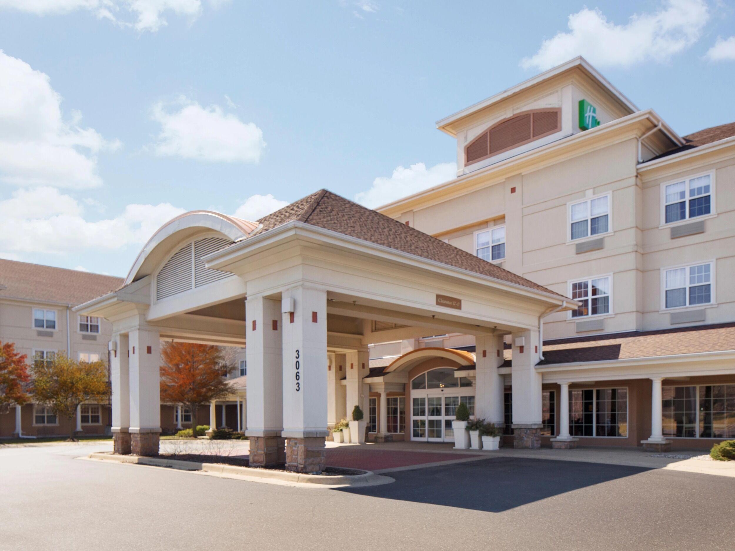 Picture of Holiday Inn Grand Rapids - Airport, an IHG Hotel