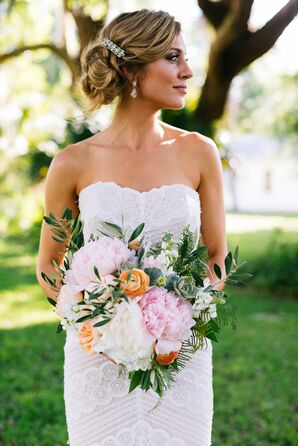 Bouquet with Blush and Ivory Peonies and Orange Ranunculus