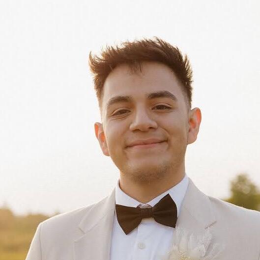 Leo Alvarado