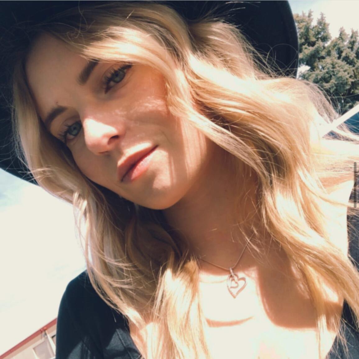Kaela Maes 