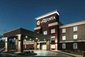 Picture of La Quinta Inn & Suites by Wyndham Milledgeville