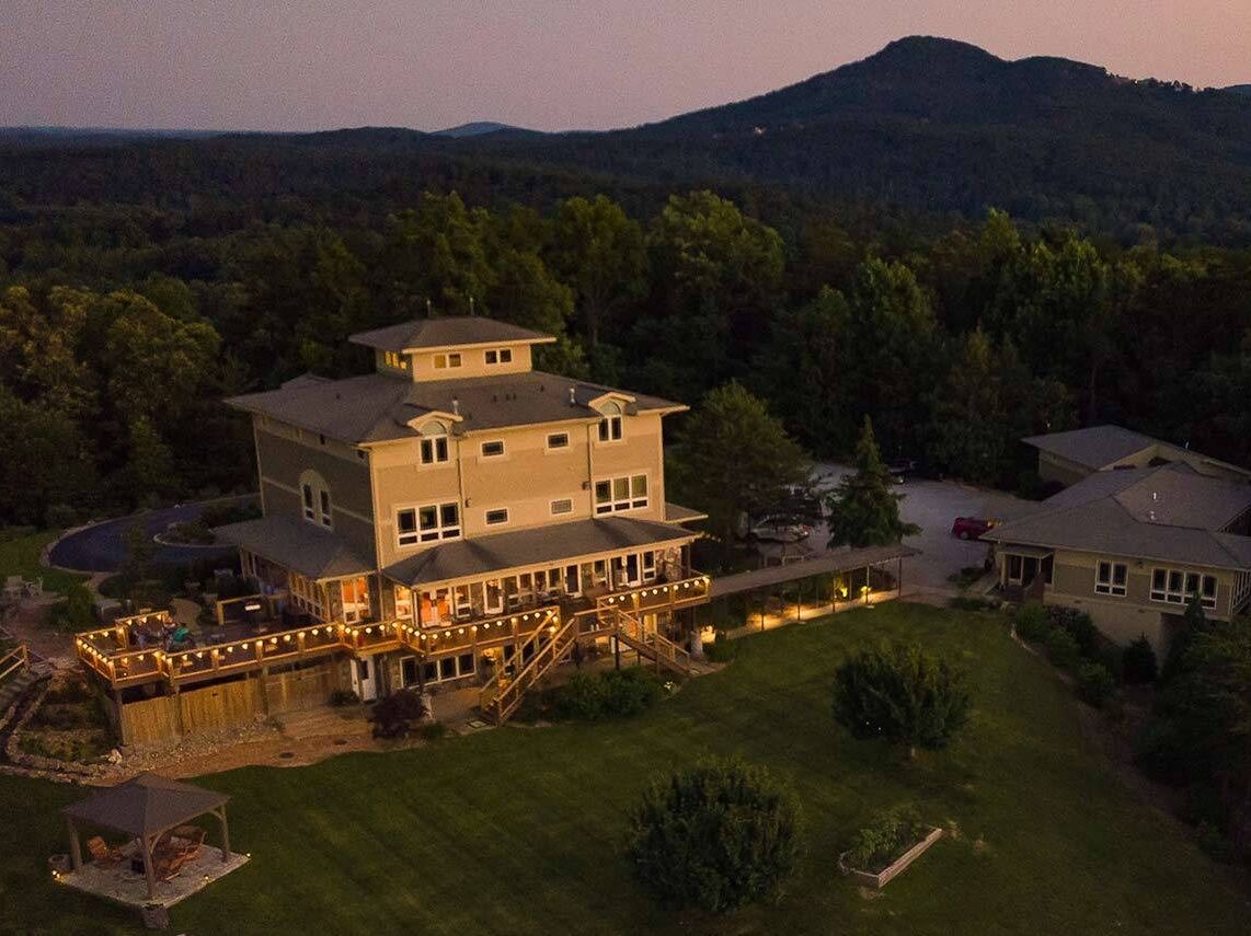 Picture of Lucille's Mountain Top Inn and Spa